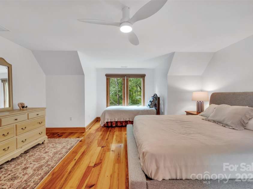 363 Lakeside Drive, Lake Toxaway, NC 28747.  MLS# CAR4292678, YatesRealty ID 34358. 