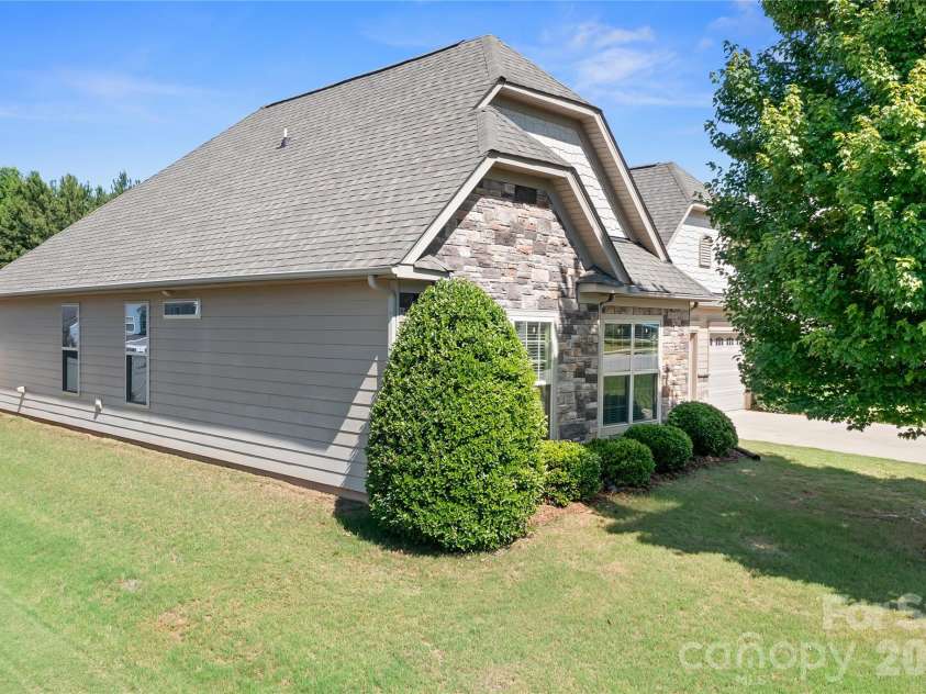 7271 Adirondack Drive, Denver, NC 28037.  MLS# CAR4392765, YatesRealty ID 34358. 