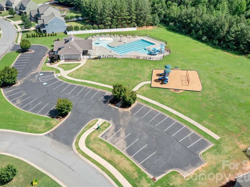 7271 Adirondack Drive, Denver, NC 28037.  MLS# CAR4392765, YatesRealty ID 34358. 