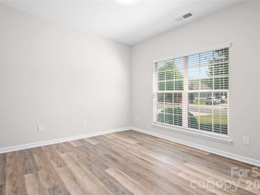7271 Adirondack Drive, Denver, NC 28037.  MLS# CAR4392765, YatesRealty ID 34358. Bedroom