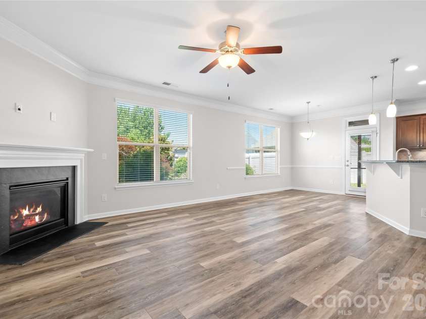 7271 Adirondack Drive, Denver, NC 28037.  MLS# CAR4392765, YatesRealty ID 34358. Living and dining area
