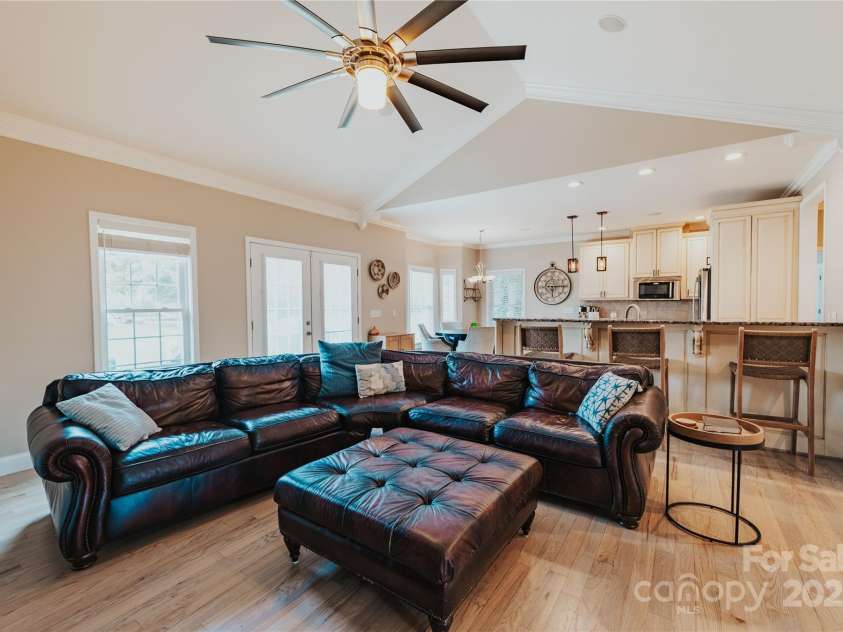 3331 Cayton Drive, Maiden, NC 28650.  MLS# CAR4293392, YatesRealty ID 34359. 