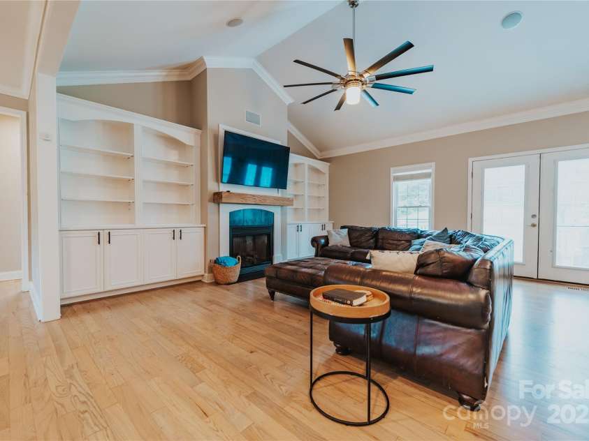 3331 Cayton Drive, Maiden, NC 28650.  MLS# CAR4293392, YatesRealty ID 34359. 