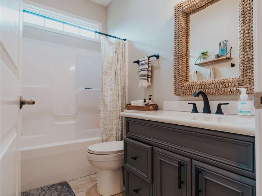 3331 Cayton Drive, Maiden, NC 28650.  MLS# CAR4293392, YatesRealty ID 34359. 