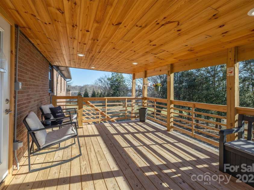 126 Stephens Drive, Morganton, NC 28655.  MLS# CAR4227844, YatesRealty ID 3436. 