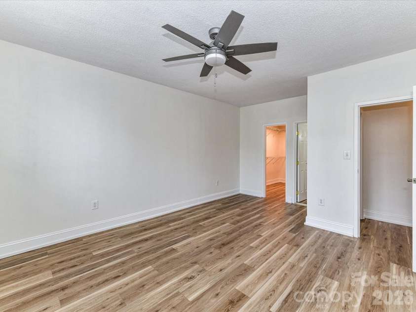 1300 Reece Road, Charlotte, NC 28209.  MLS# CAR4318620, YatesRealty ID 3436. Family Room