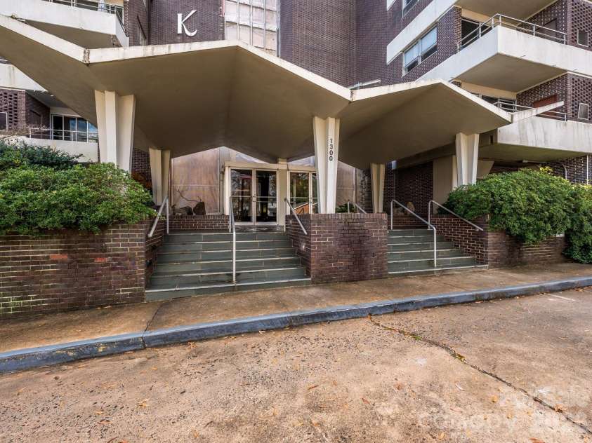 1300 Reece Road, Charlotte, NC 28209.  MLS# CAR4318620, YatesRealty ID 3436. Front Entrance