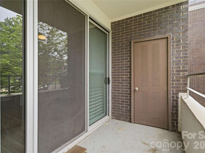 1300 Reece Road, Charlotte, NC 28209.  MLS# CAR4402266, YatesRealty ID 3436. 