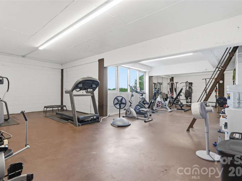 1300 Reece Road, Charlotte, NC 28209.  MLS# CAR4402266, YatesRealty ID 3436. 
