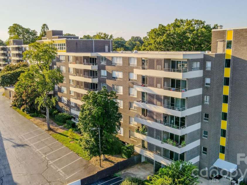 1300 Reece Road, Charlotte, NC 28209.  MLS# CAR4414970, YatesRealty ID 3436. The Kimberlee