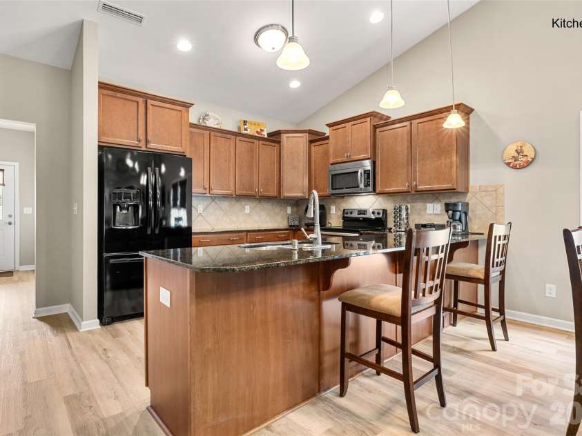 25566 Seagull Drive, Lancaster, SC 29720.  MLS# CAR4391988, YatesRealty ID 34360. 