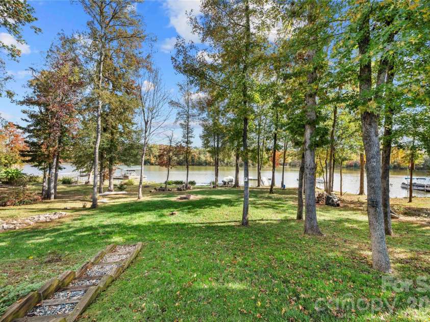 25566 Seagull Drive, Lancaster, SC 29720.  MLS# CAR4391988, YatesRealty ID 34360. 