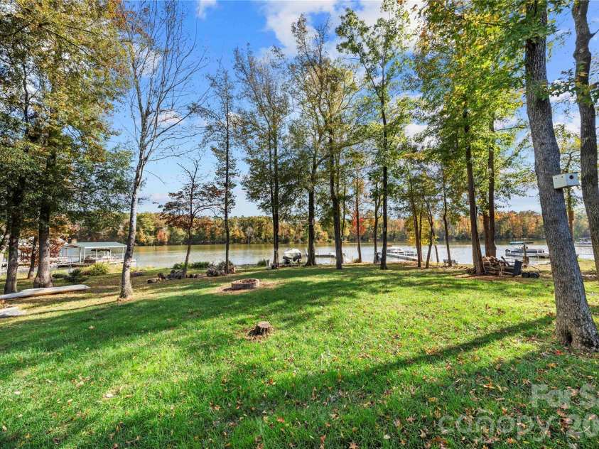 25566 Seagull Drive, Lancaster, SC 29720.  MLS# CAR4391988, YatesRealty ID 34360. 