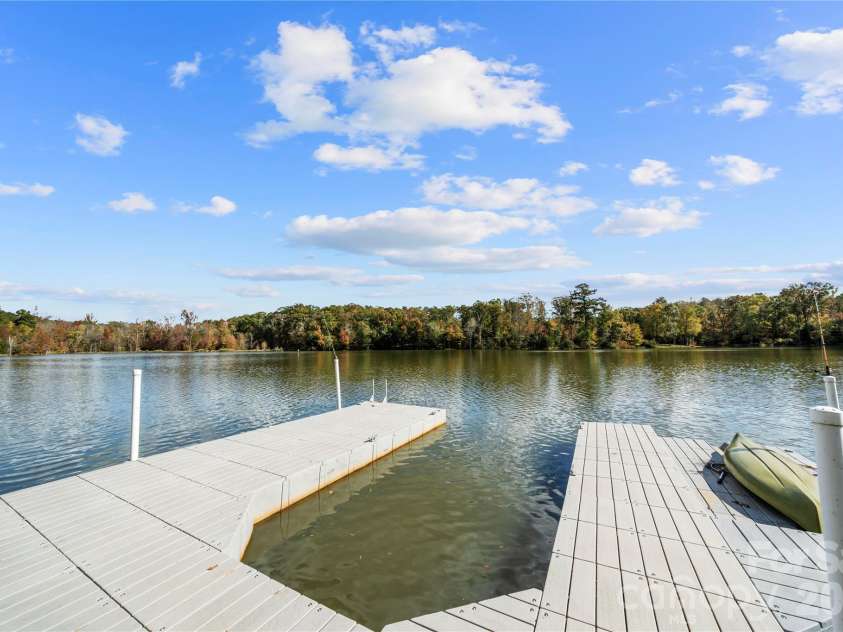 25566 Seagull Drive, Lancaster, SC 29720.  MLS# CAR4391988, YatesRealty ID 34360. 