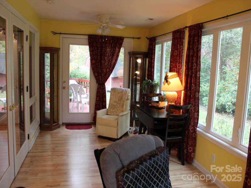 106 Laurel Lane, Etowah, NC 28729.  MLS# CAR4285948, YatesRealty ID 34361. Sunroom
