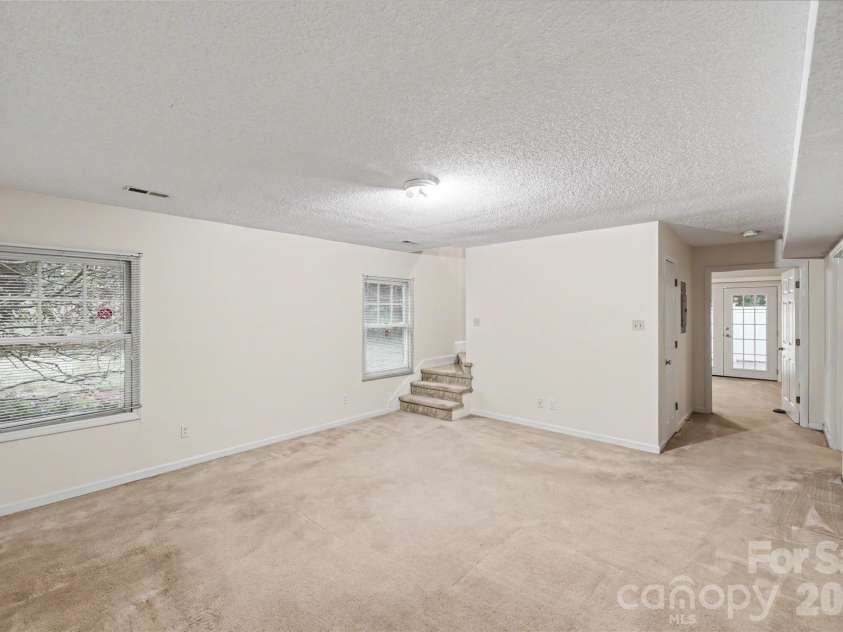 1271 India Hook Road, Rock Hill, SC 29732.  MLS# CAR4396409, YatesRealty ID 34361. 