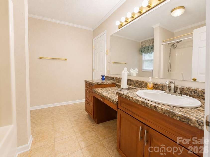 1271 India Hook Road, Rock Hill, SC 29732.  MLS# CAR4396409, YatesRealty ID 34361. 