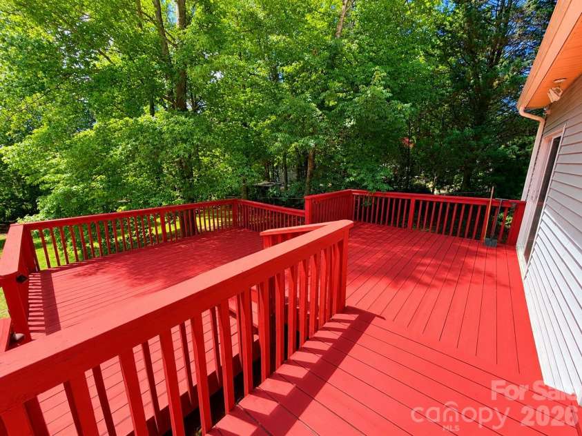 1271 India Hook Road, Rock Hill, SC 29732.  MLS# CAR4396409, YatesRealty ID 34361. 