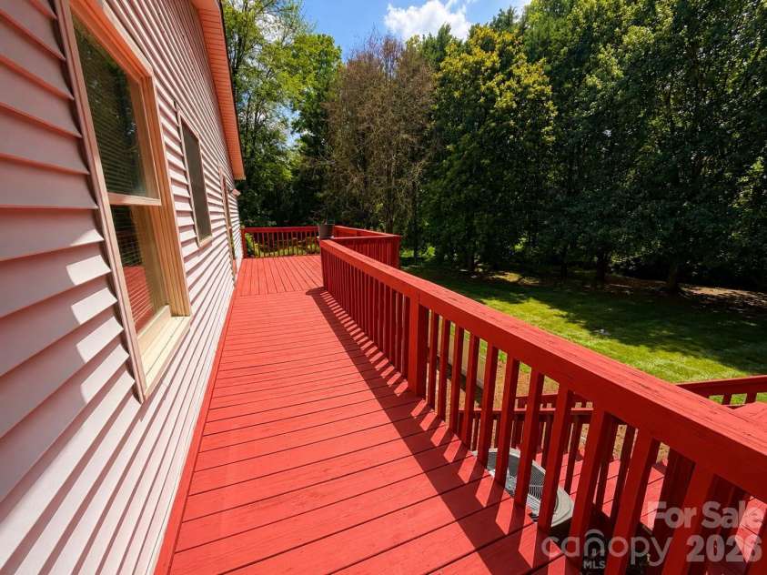 1271 India Hook Road, Rock Hill, SC 29732.  MLS# CAR4396409, YatesRealty ID 34361. 
