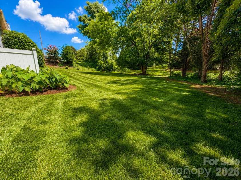 1271 India Hook Road, Rock Hill, SC 29732.  MLS# CAR4396409, YatesRealty ID 34361. 