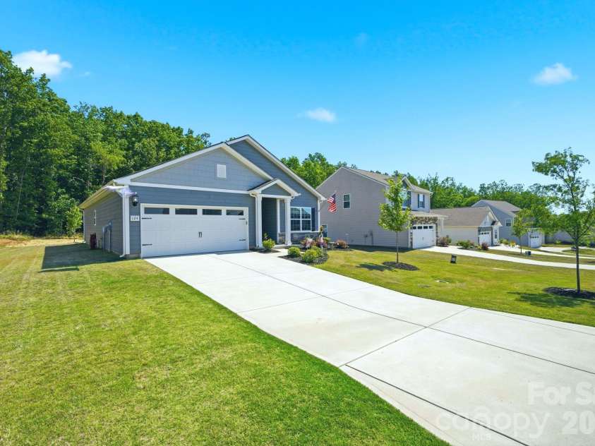 124 Sina Street, Troutman, NC 28166.  MLS# CAR4383028, YatesRealty ID 34362. 
