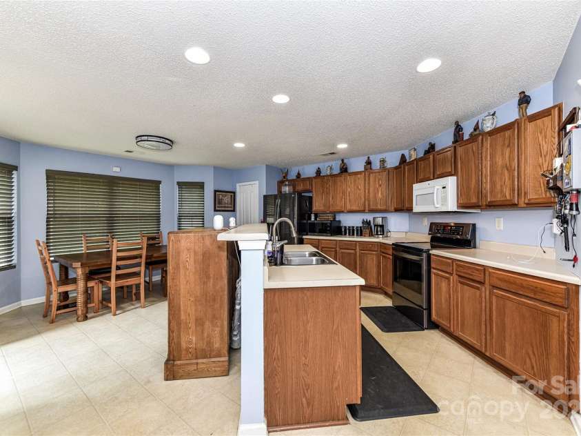 4419 Red Hook Road, Monroe, NC 28110.  MLS# CAR4293943, YatesRealty ID 34363. Kitchen