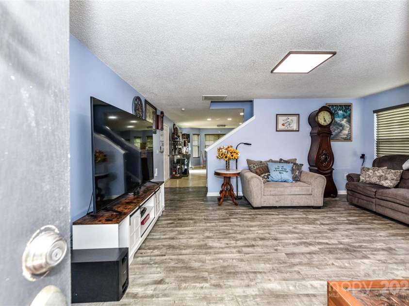 4419 Red Hook Road, Monroe, NC 28110.  MLS# CAR4293943, YatesRealty ID 34363. Living Room