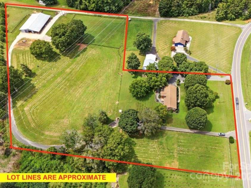 256 Johnson Dairy Road, Mooresville, NC 28115.  MLS# CAR4293725, YatesRealty ID 34364. 