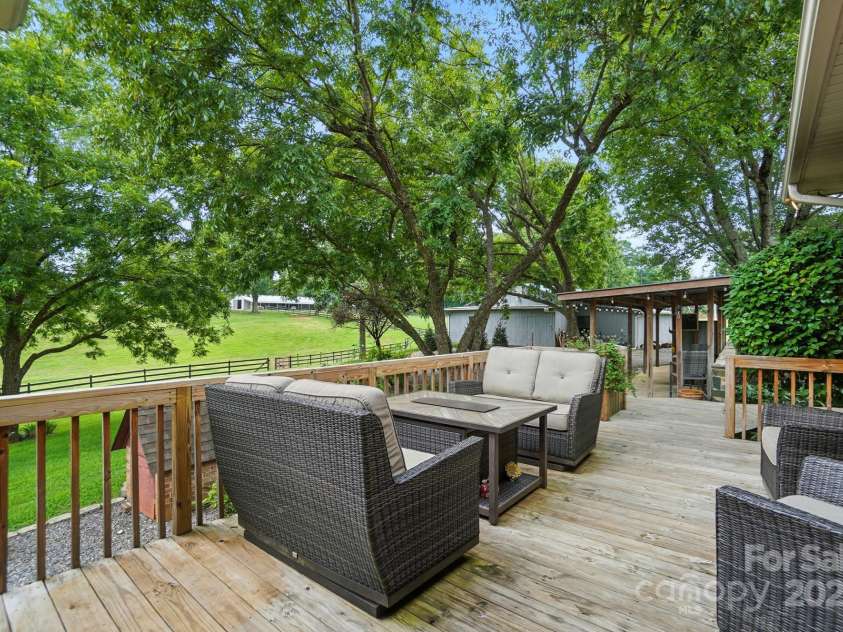 256 Johnson Dairy Road, Mooresville, NC 28115.  MLS# CAR4293725, YatesRealty ID 34364. 