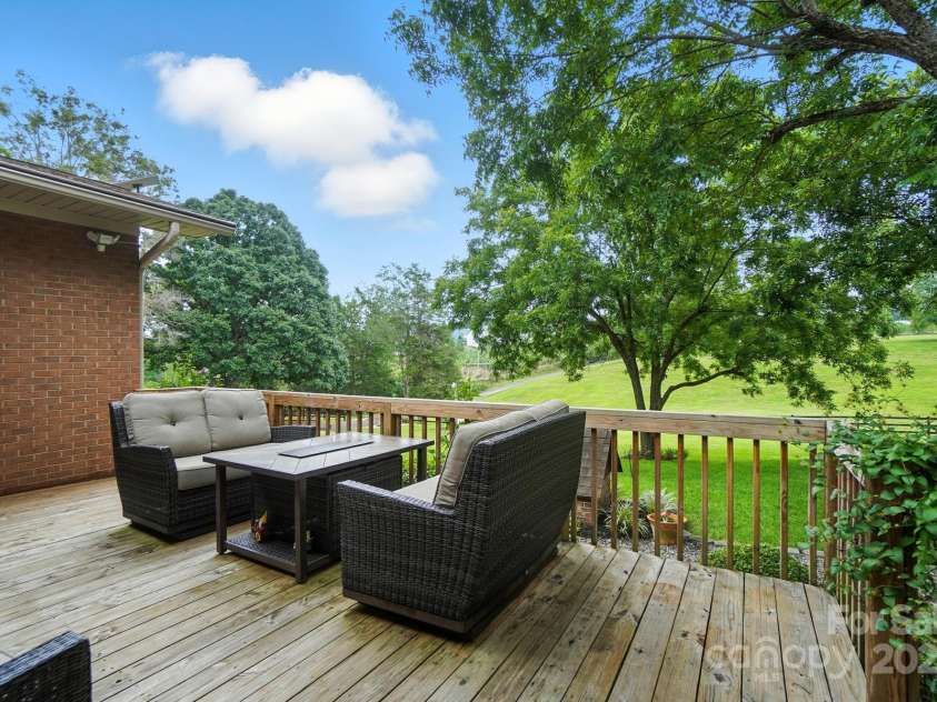 256 Johnson Dairy Road, Mooresville, NC 28115.  MLS# CAR4293725, YatesRealty ID 34364. 