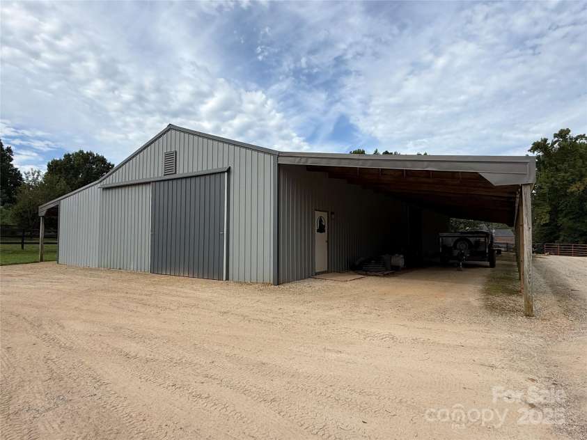 256 Johnson Dairy Road, Mooresville, NC 28115.  MLS# CAR4293725, YatesRealty ID 34364. 
