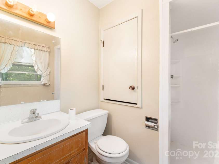 7335 Davidson Highway, Concord, NC 28027.  MLS# CAR4294908, YatesRealty ID 34365. 