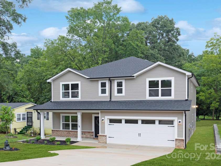 13544 Central Avenue, Huntersville, NC 28078.  MLS# CAR4279138, YatesRealty ID 34366. 