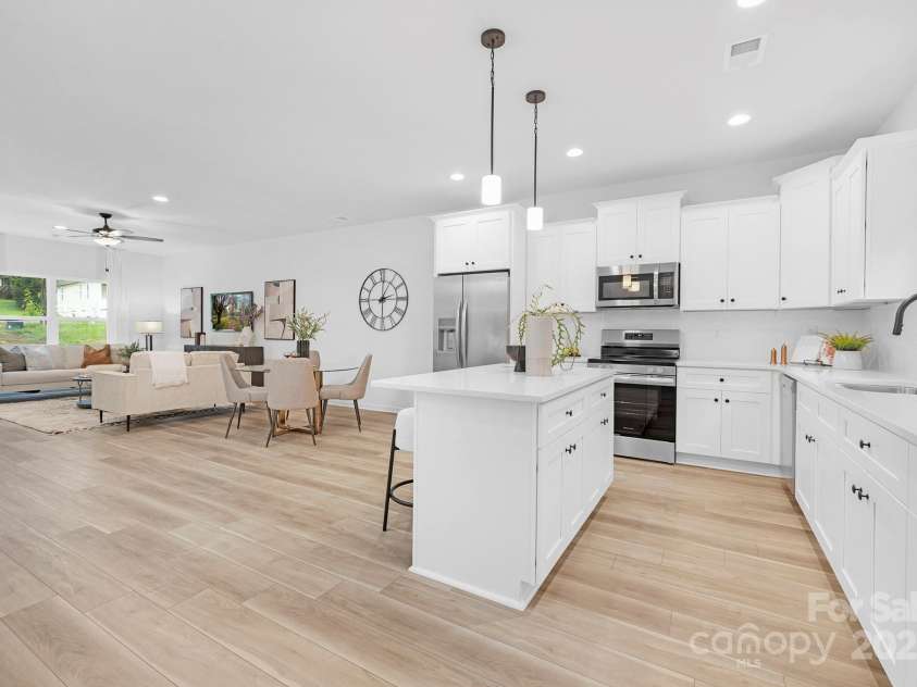 13544 Central Avenue, Huntersville, NC 28078.  MLS# CAR4279138, YatesRealty ID 34366. 