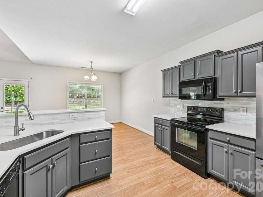 624 Hunley Street, Monroe, NC 28112.  MLS# CAR4395965, YatesRealty ID 34367. 