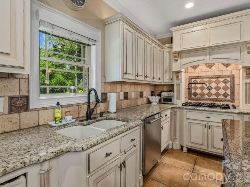 6324 Pumpernickel Lane, Wesley Chapel, NC 28110.  MLS# CAR4392681, YatesRealty ID 34368. 