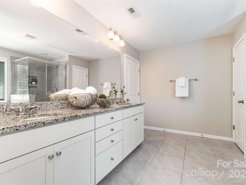 7031 Chrysanthemum Road, Lancaster, SC 29720.  MLS# CAR4295418, YatesRealty ID 34368. 