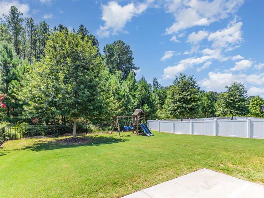 7031 Chrysanthemum Road, Lancaster, SC 29720.  MLS# CAR4295418, YatesRealty ID 34368. 