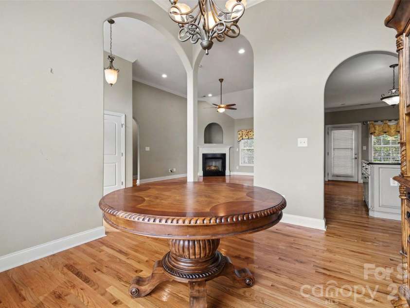 115 Blakemore Drive, Shelby, NC 28152.  MLS# CAR4393685, YatesRealty ID 34369. The dining room has direct access to the kitchen and living room.