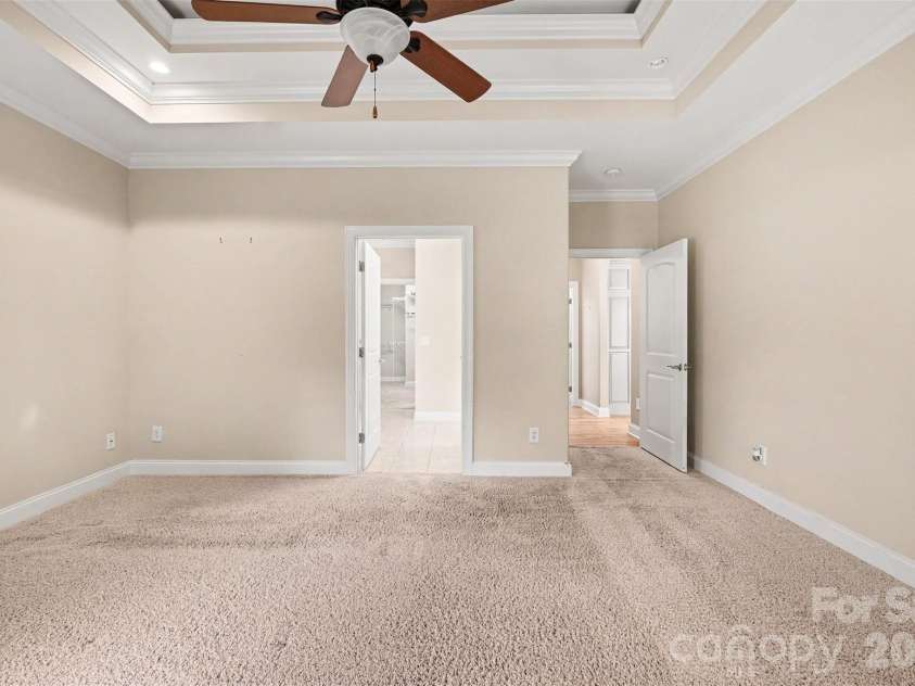 115 Blakemore Drive, Shelby, NC 28152.  MLS# CAR4393685, YatesRealty ID 34369. ...with an ensuite bath and large walk in closet.