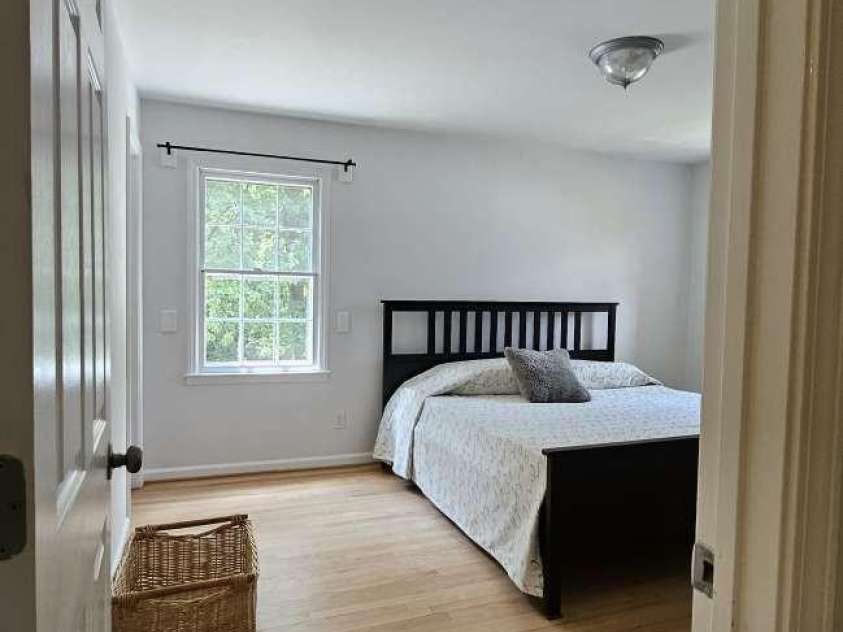 615 Braxfield Drive, Charlotte, NC 28217.  MLS# CAR4294576, YatesRealty ID 34369. 