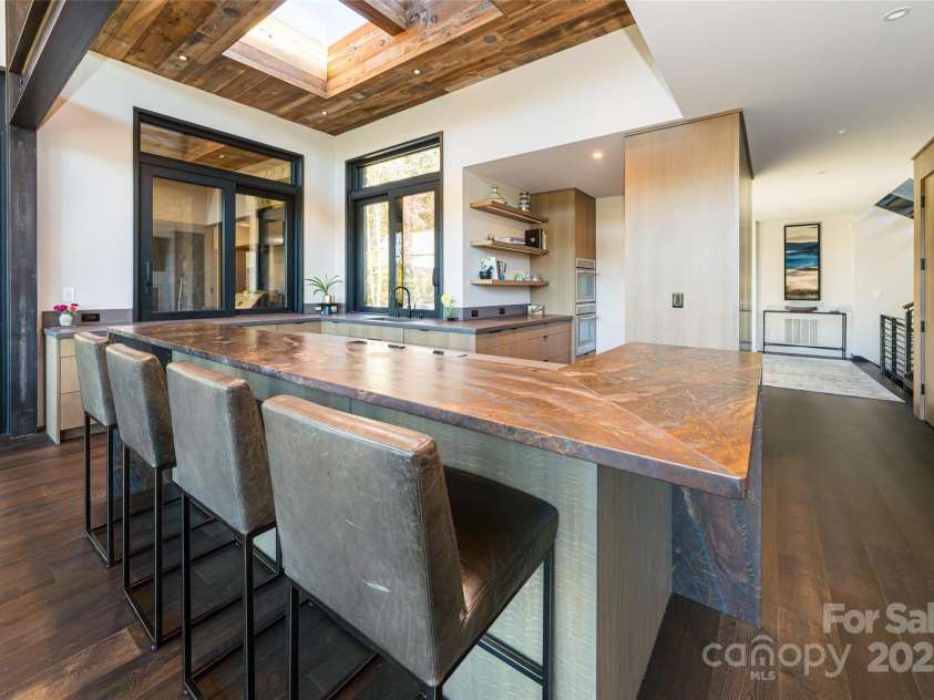 112 Moon Shadow Lane, Marshall, NC 28753.  MLS# CAR4177363, YatesRealty ID 3437. 