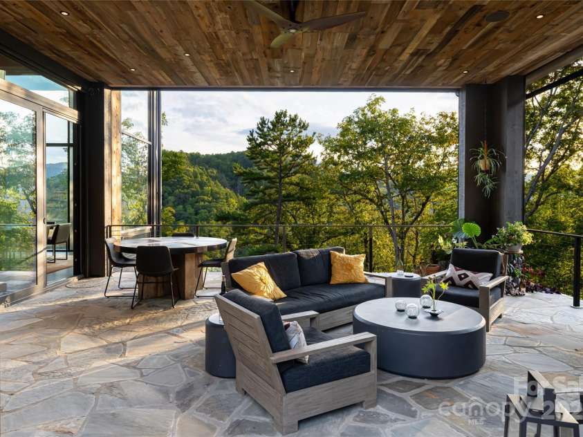 112 Moon Shadow Lane, Marshall, NC 28753.  MLS# CAR4177363, YatesRealty ID 3437. 