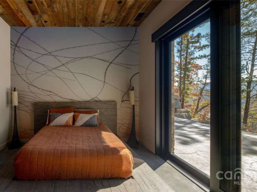 112 Moon Shadow Lane, Marshall, NC 28753.  MLS# CAR4177363, YatesRealty ID 3437. 