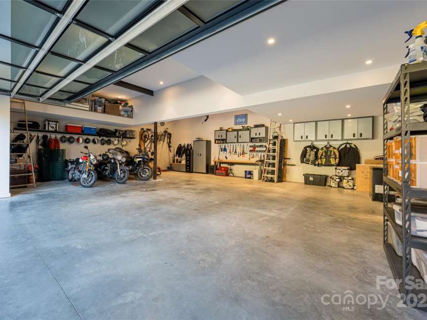 112 Moon Shadow Lane, Marshall, NC 28753.  MLS# CAR4177363, YatesRealty ID 3437. 