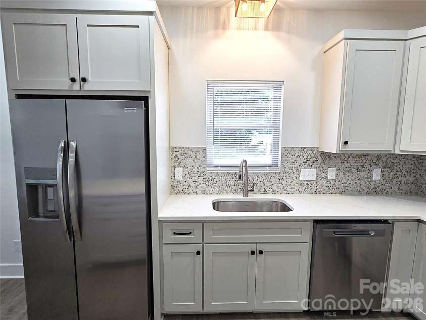 774 8th Street, Hickory, NC 28601.  MLS# CAR4388826, YatesRealty ID 3437. 