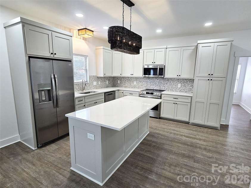 774 8th Street, Hickory, NC 28601.  MLS# CAR4388826, YatesRealty ID 3437. 