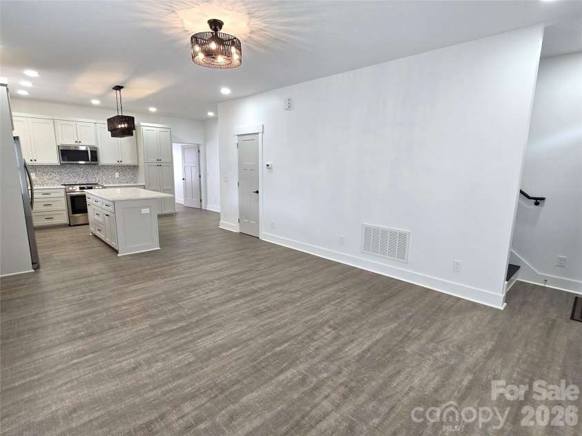774 8th Street, Hickory, NC 28601.  MLS# CAR4388826, YatesRealty ID 3437. 