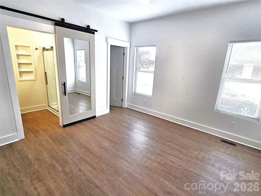 774 8th Street, Hickory, NC 28601.  MLS# CAR4388826, YatesRealty ID 3437. 