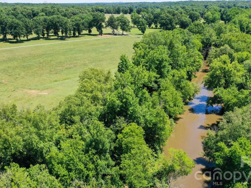8504 Hampton Road, Clemmons, NC 27012.  MLS# CAR4397714, YatesRealty ID 34370. 